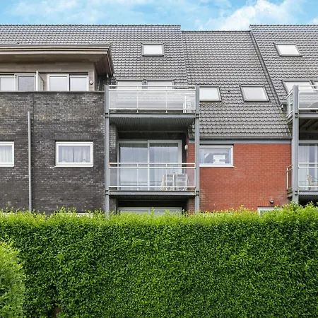 Charming Waterside Getaway Lejlighed