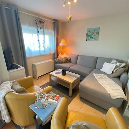 Cozy With A View Of The Canal Apartment